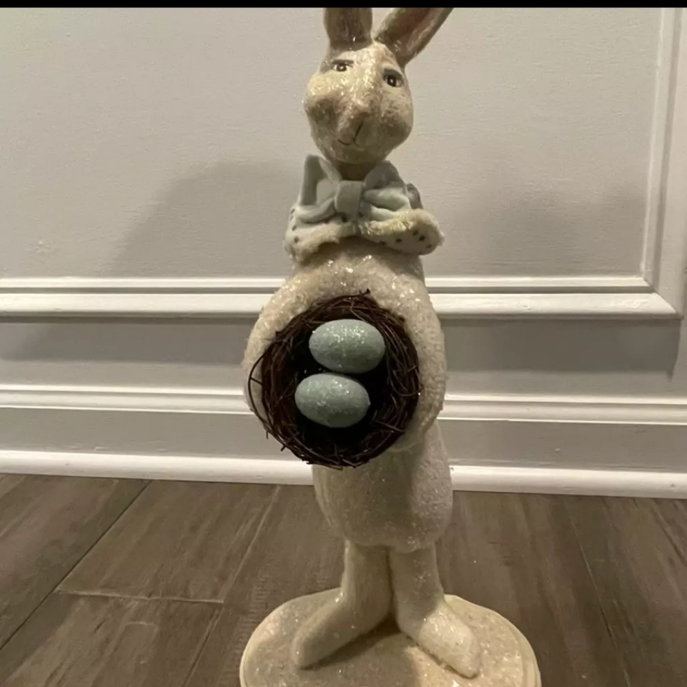 Sharon Andrews Signed ESC Trading Co Rabbit with Egg in Nest VTG 2002